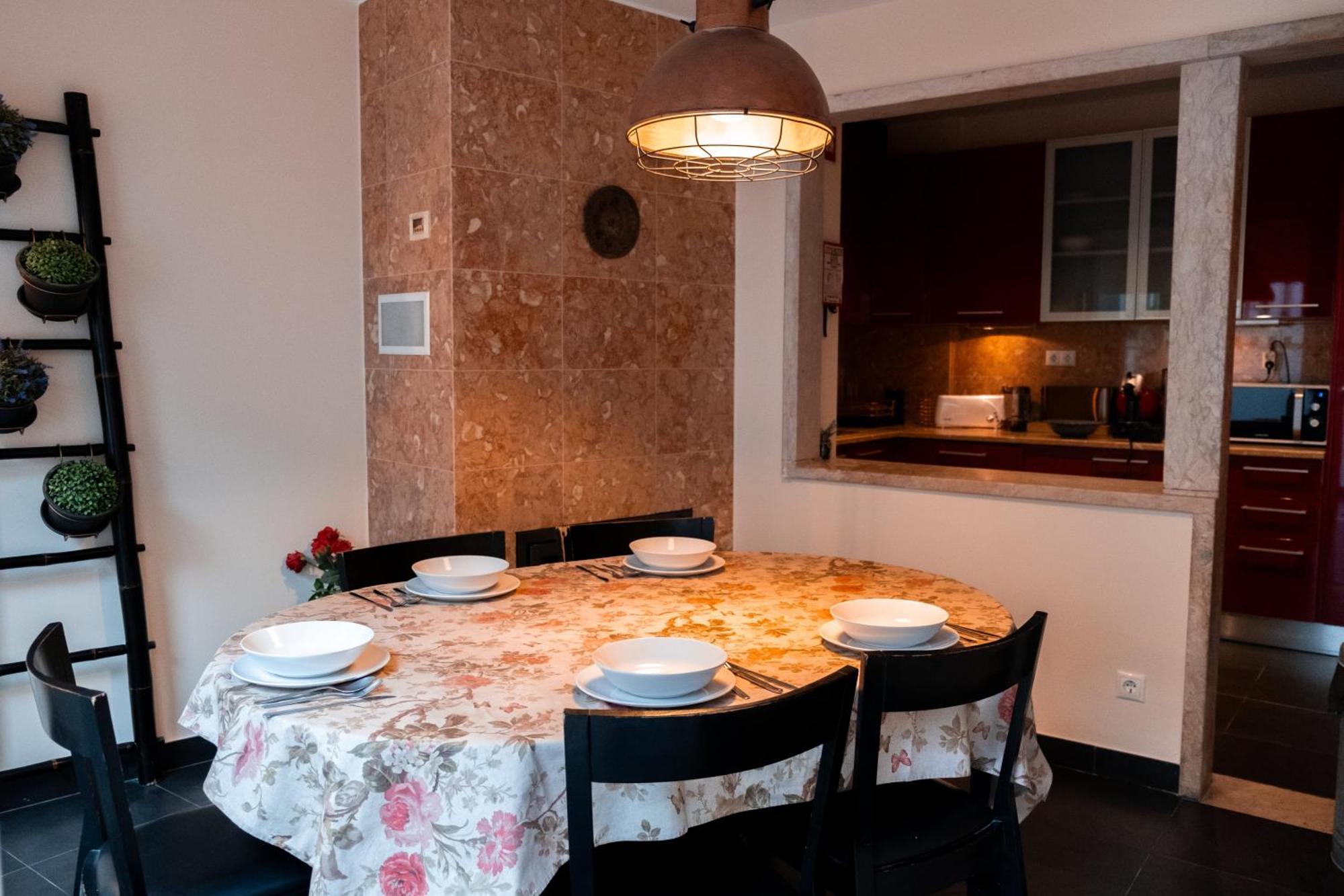 Flh Alcantara Stylish Duplex With Terrace Lisbon Bagian luar foto