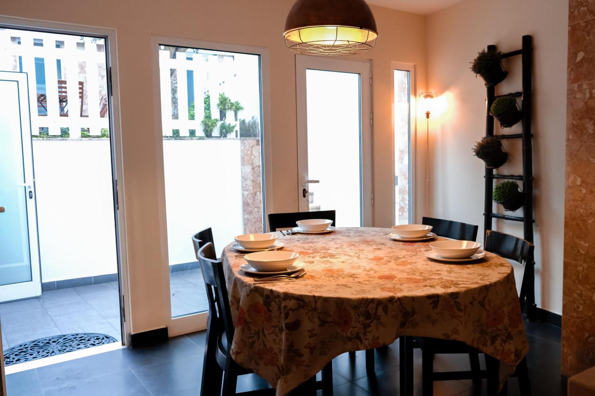 Flh Alcantara Stylish Duplex With Terrace Lisbon Bagian luar foto